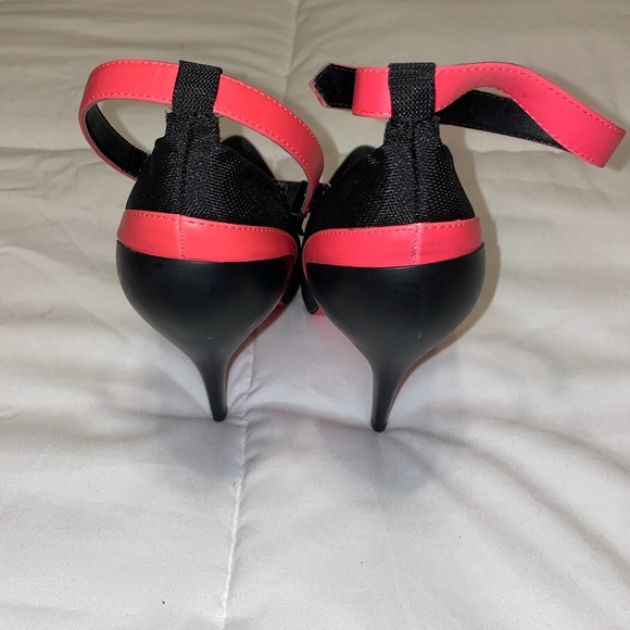 Aldo two tone high heeled pumps - Picture 4 of 6